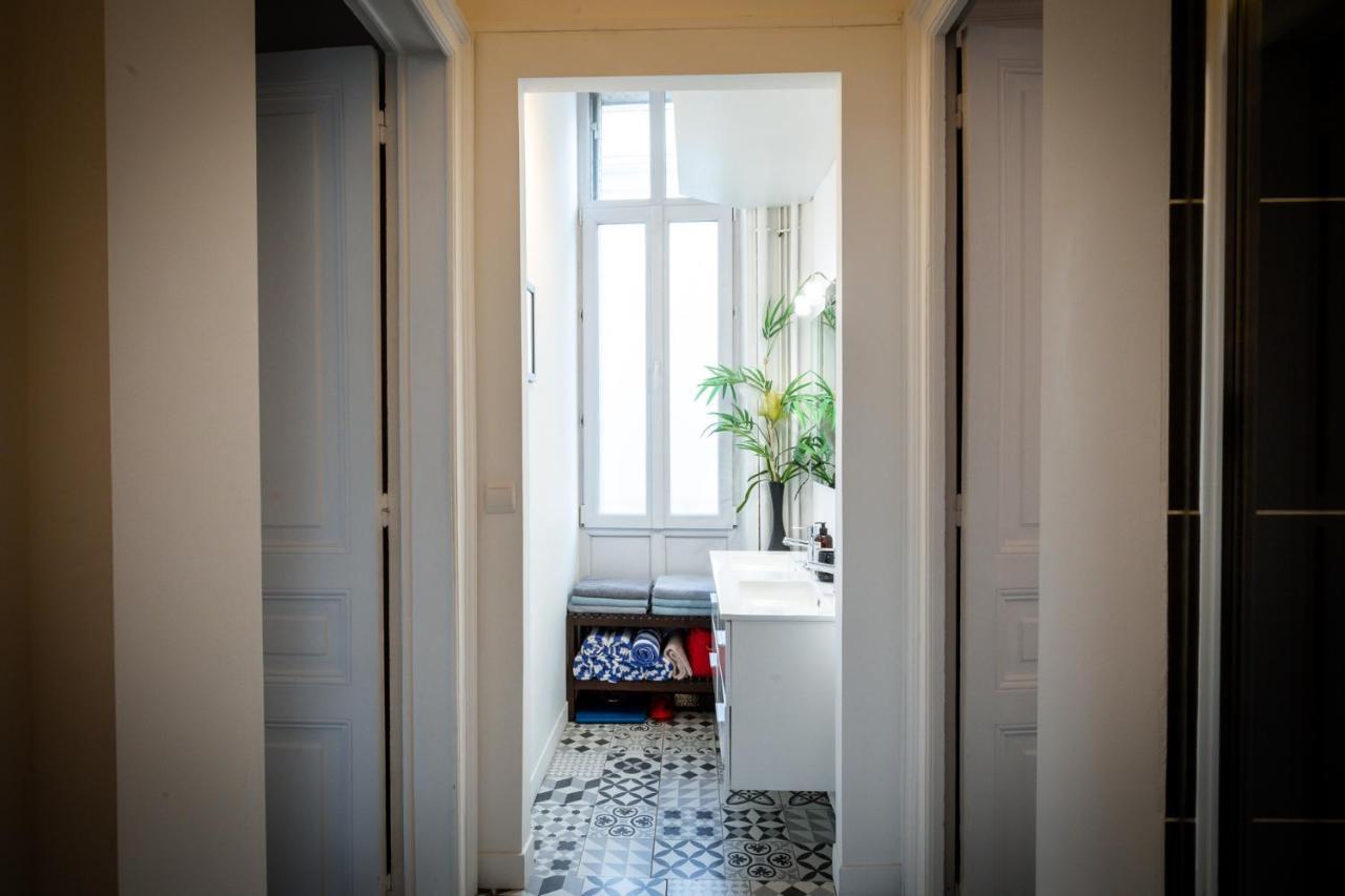 L'Aristide Apartment Reims Bagian luar foto